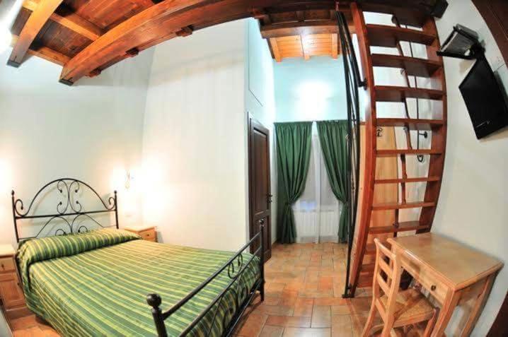 Azienda Agrituristica La Valle Del Sambuco Норча Экстерьер фото