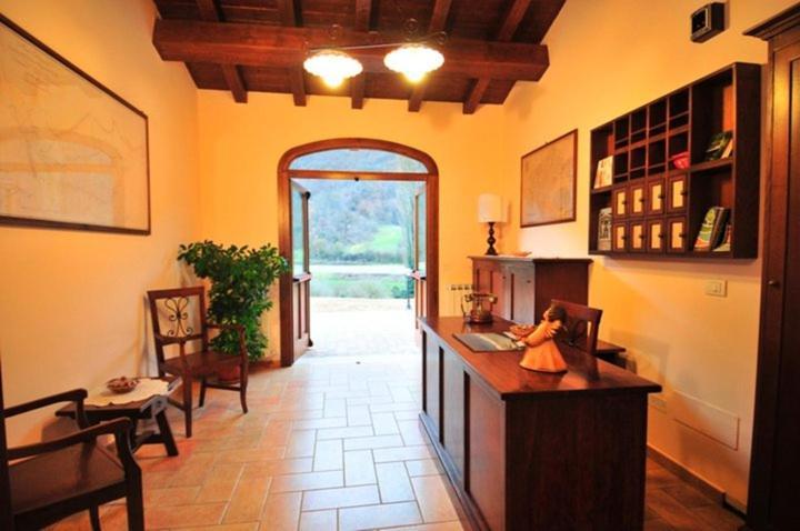 Azienda Agrituristica La Valle Del Sambuco Норча Экстерьер фото